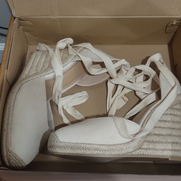 Wedges - Picture 4 of 4